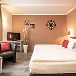 Le Petit Palais - Hotel/pension Szálloda 3*
