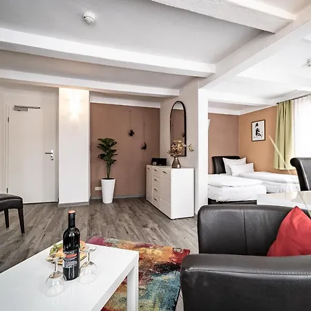 Отель Le Petit Palais - Hotel/pension Бад-Судероде