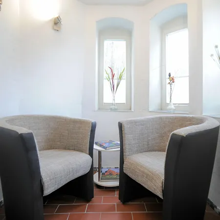 Отель Le Petit Palais - Hotel/pension