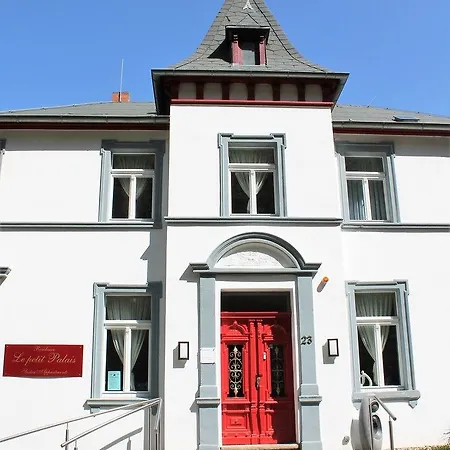 Le Petit Palais - Hotel/pension Отель Бад-Судероде