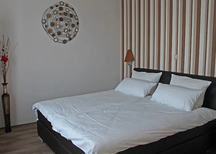 Le Petit Palais - Hotel/pension Hotel 3*